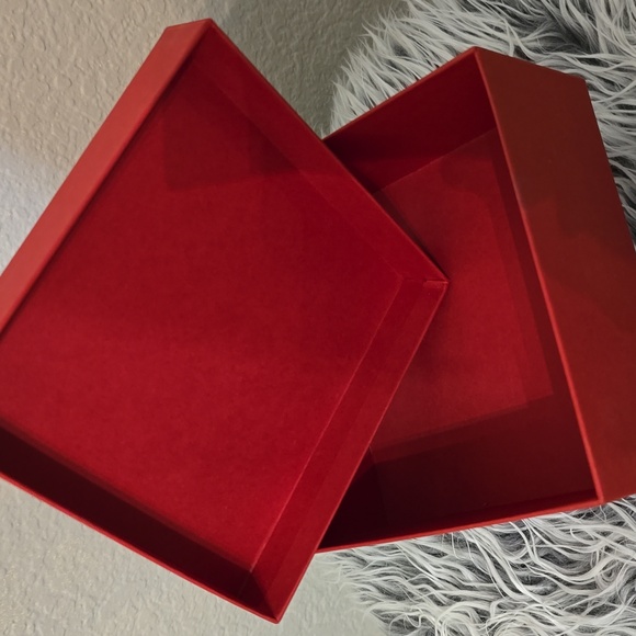 Valentino Garavani Empty Box - Picture 6 of 7